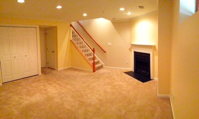 3br 3.5ba Townhouse w 2 car garage in Courthouse – 2433 13th Ct N