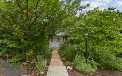 South Arlington 4BR, 3.5BA Home with Wooded Views – 612 S. Quincy St.
