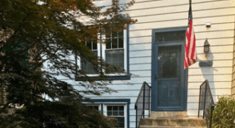 4BR/2.5BA Townhome on Quiet Cul-de-Sac with Screened Deck & Walkout Basement – 5718 Wood Mouse Ct.