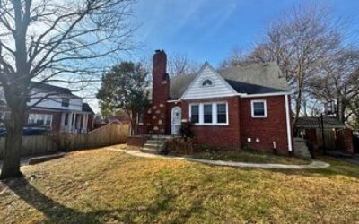 Beautiful and Spacious 4BD, 2BA Single-Family Home in Arlington Heights – 626 S Irving St.