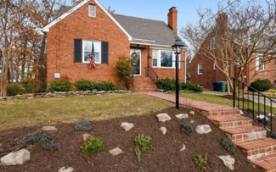 Ideal 4BR, 3BA Single-Family Home in Alexandria – 1727 Oakcrest Dr.